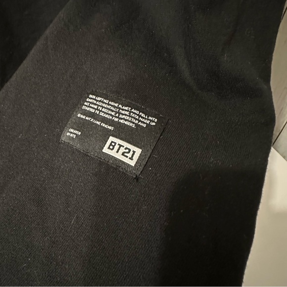 BT21 T-Shirt size L - Picture 5 of 5